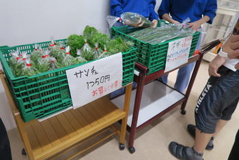 野菜販売.JPG
