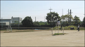 https://www2.osaka-c.ed.jp/hannan/sisetu_tennis.jpg