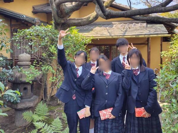 ８．学生のつどい茶会（於：生國魂神社玉秀庵）.jpg