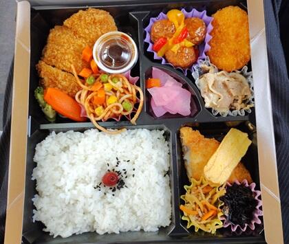 昼食の弁当