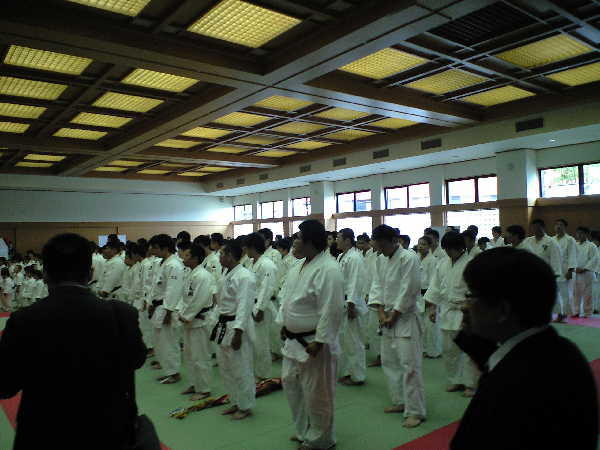 https://www2.osaka-c.ed.jp/izumi/judo.jpg