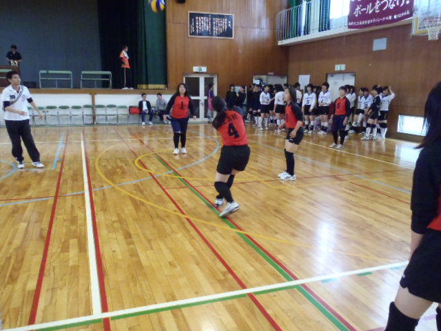 f-volleyball02.JPG
