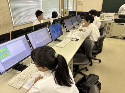 コンピュータ部2025.JPG