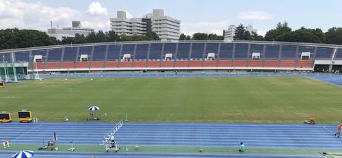 陸上競技同好会の生徒が、全国大会で8位入賞しました。