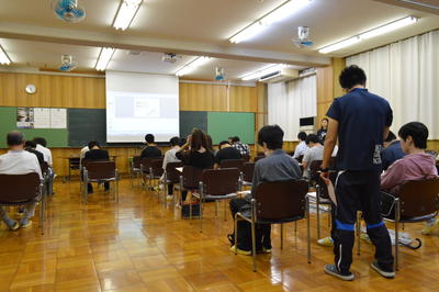 人権研修を行いました。