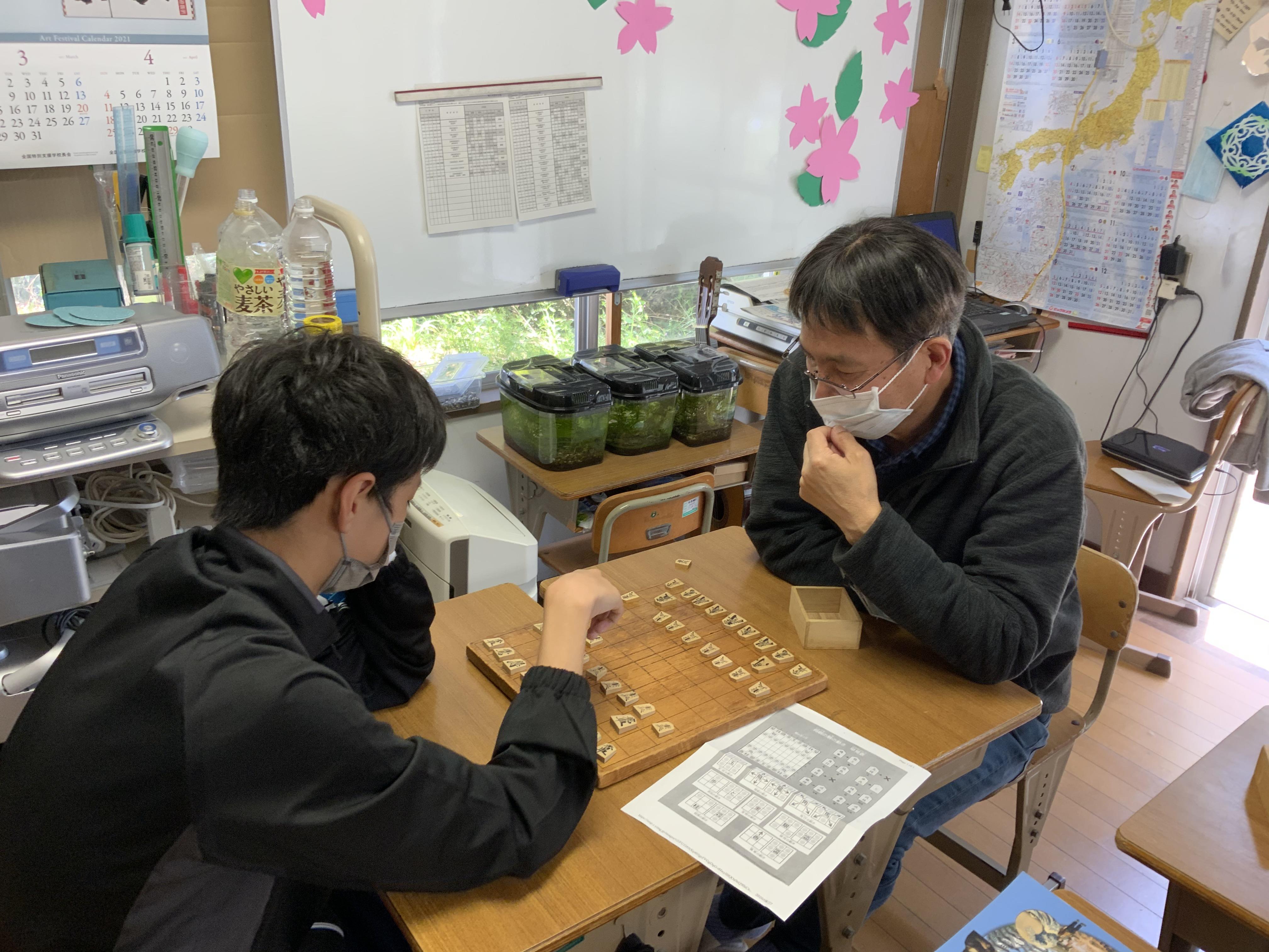 堺咲花 将棋.jpg