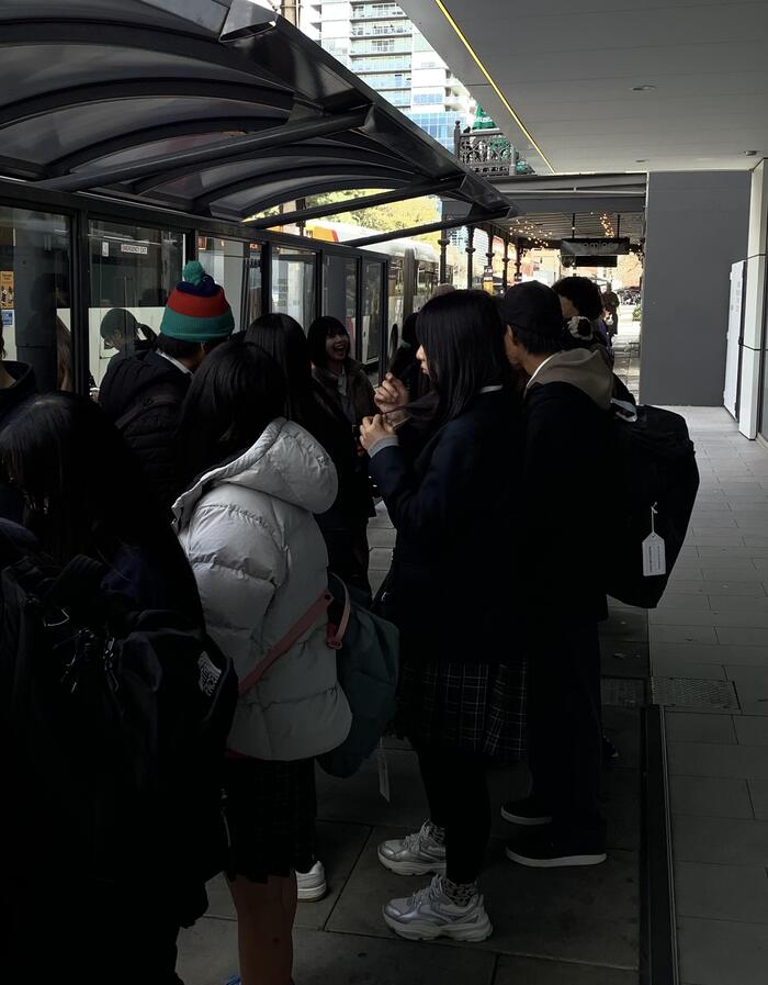 Para Hills High School (４日め)