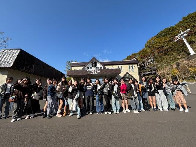 10月15日 2年 修学旅行2日目（5,7組 のぼり別クマ牧場コース）