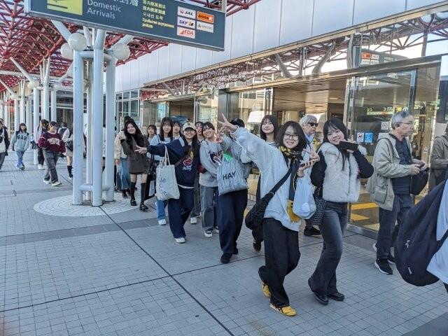 10月14日 2年 修学旅行1日目（1,3,5,7組 新千歳空港到着）