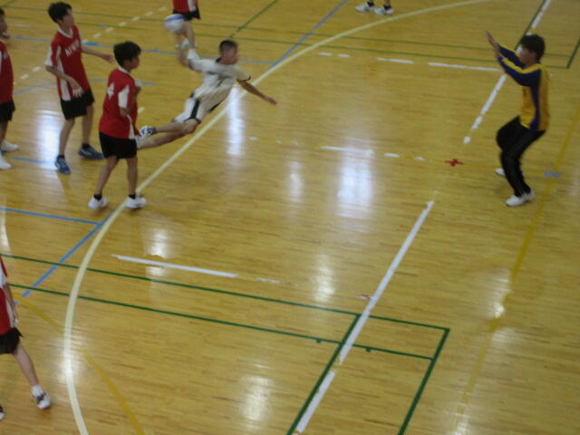 ハンドボール部(男子チーム)秋季大会 2回戦進出
