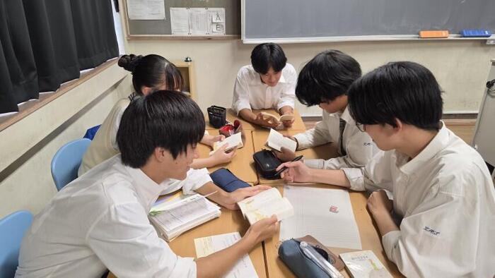 6月22日 2年 学級読書会