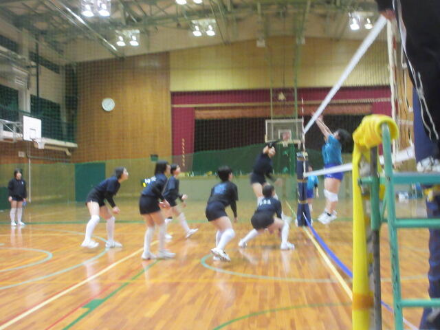 女子バレーボール部 練習試合 VS 和歌山県立和歌山商業高校