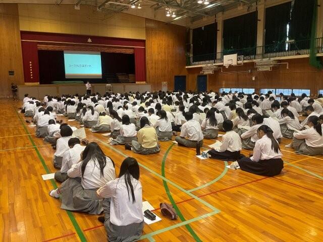 9月25日 1年 コース科目選択HR