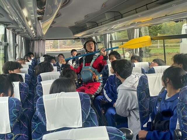 10月16日 2年 修学旅行3日目（午前 ラフティング）