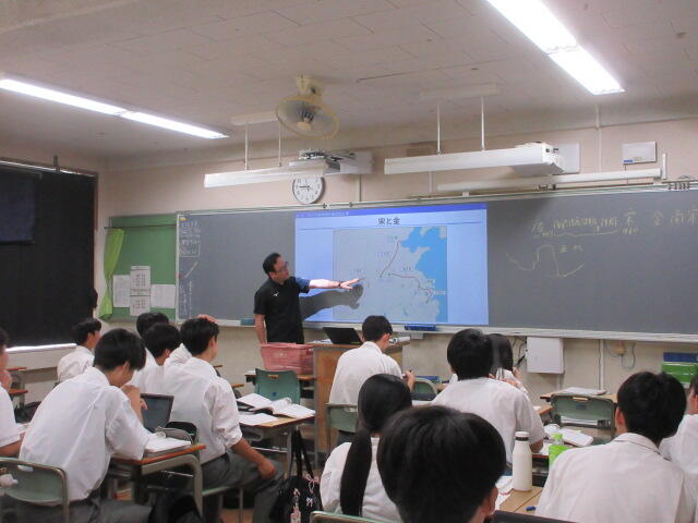 授業見学 3年「世界史探究」 宋の対外関係の特徴とは?