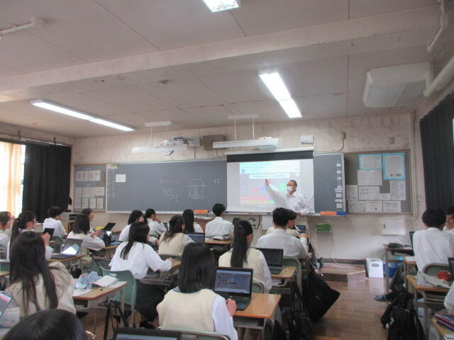 授業見学 1年「現代の国語」