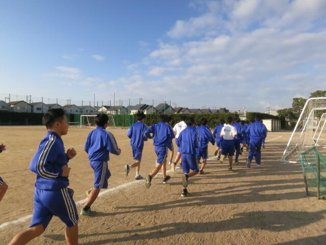 冬の体育と言えば・・・持久走です!