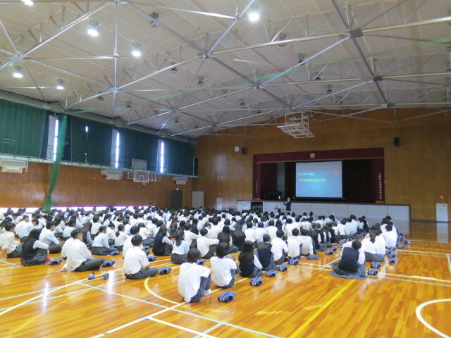 １年生対象「薬物乱用防止教室」を実施しました。