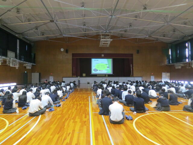 １・２年生対象の「性教育講演」を実施しました。