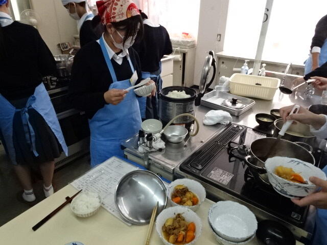 1030_調理実習 (4).JPG