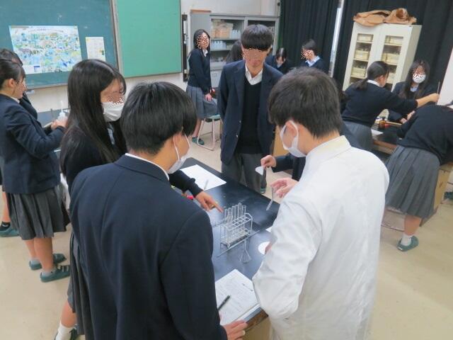 授業見学 3年生看護系 化学（実験）の報告です！