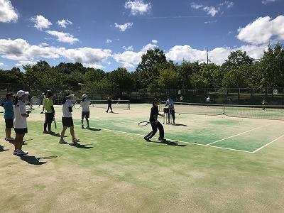 女子テニス部 「ヨネックス専属コーチによる練習会」