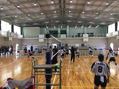 7/25(火)女子バレー公式戦を本校で開催