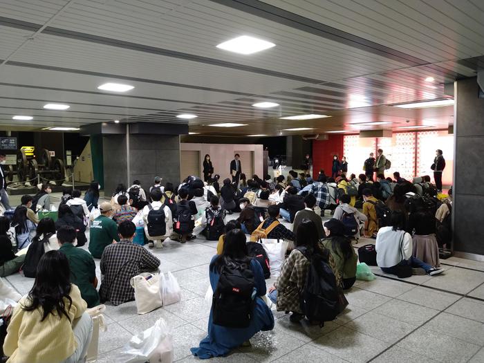 ７５期２年生南九州修学旅行新大阪駅到着