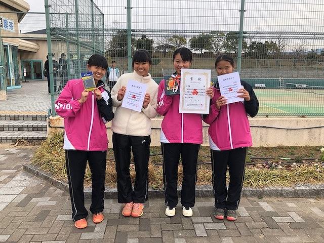 テニス部 4学区大会 シングルス 男子ベスト8、女子ベスト4進出