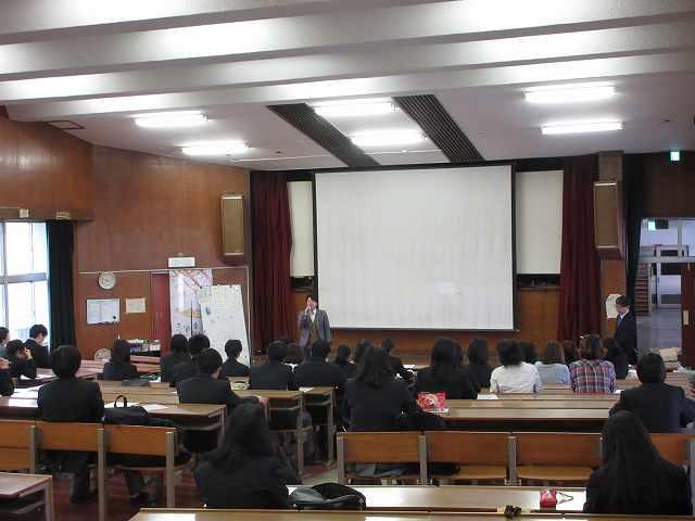 土曜英語講習説明会を開催しました。