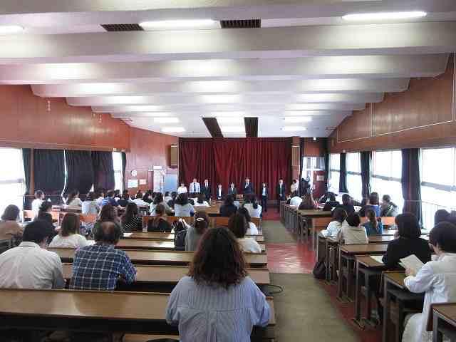PTA総会・学年懇談会を開催しました。