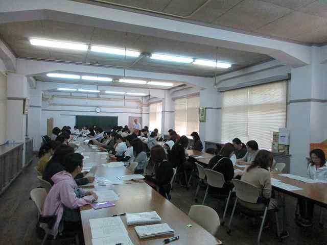 PTA会議、学年・専門委員会、役員・実行委員会が開催されました。