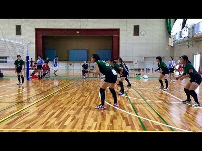 女子バレー部、勝利!!