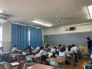250625_1年職業理解型説明会写真③.jpg