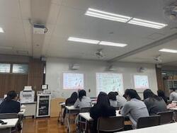 251120_１年企業講話写真②.jpeg