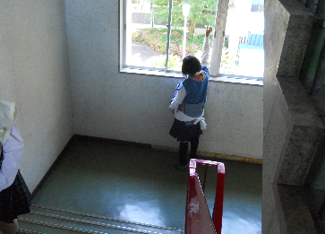 妊婦 高いところ.png