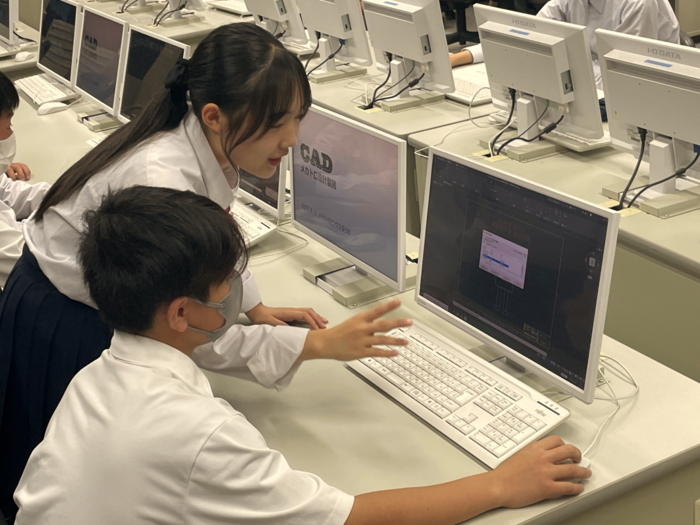 平日の授業見学会を実施しました。