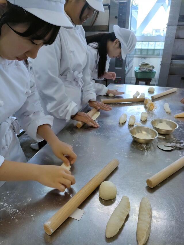 クリームパン③_小.jpg