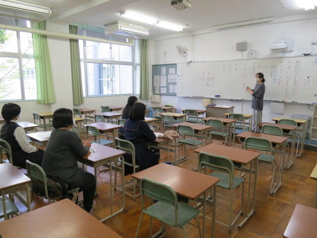 021_学校説明会 (12).JPG