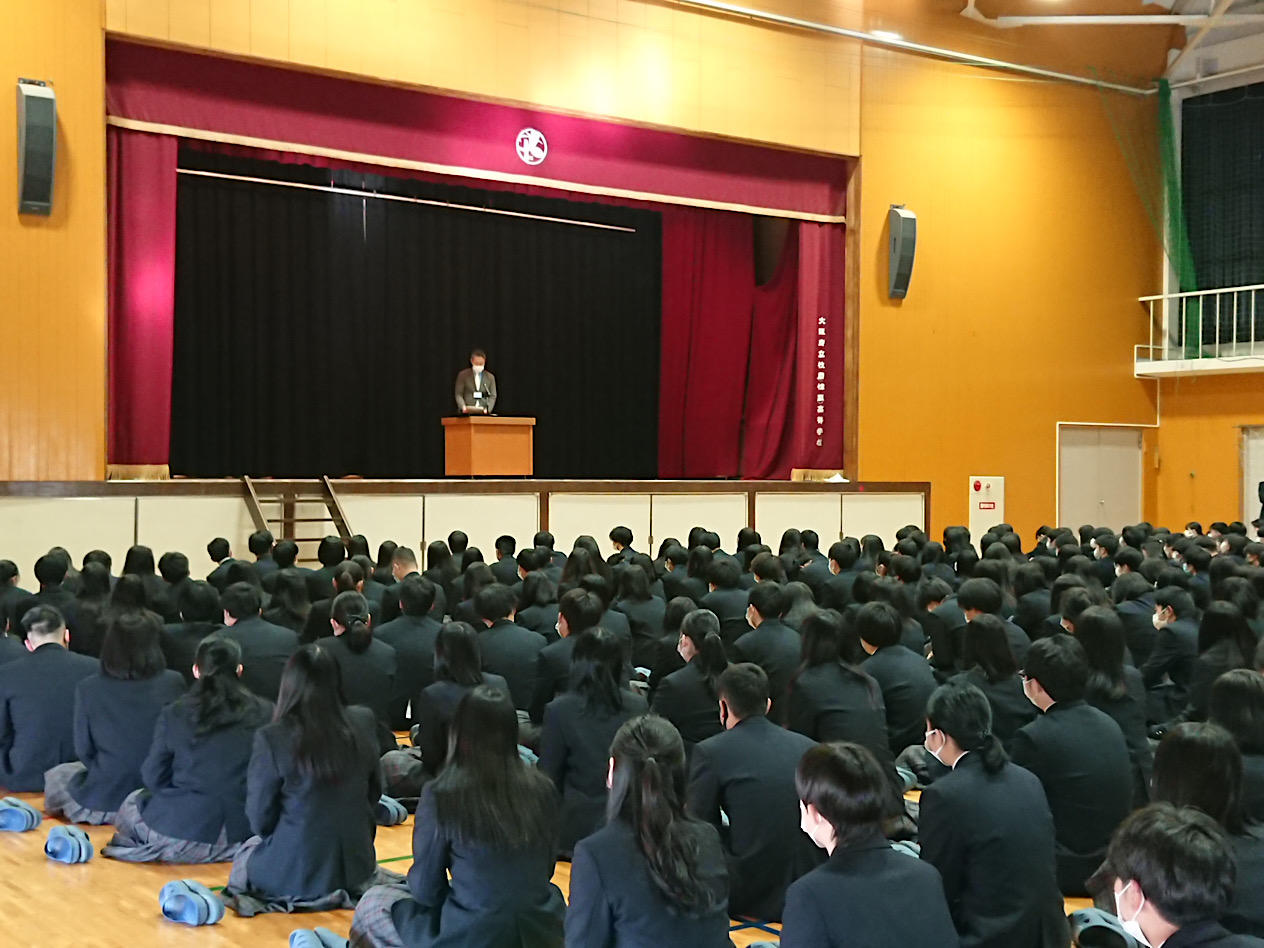 2学期終業式2.JPG
