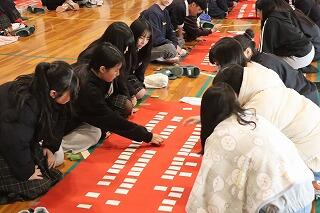 1年☆百人一首大会が行われました