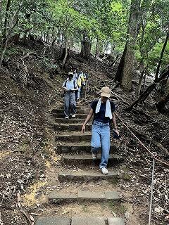 s-20250915写真部&山岳部 鞍馬山貴船 (8).jpg