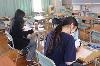 勉強頑張ってます✍