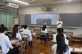 シリーズ授業⑦~3年「リスニング・発音演習」