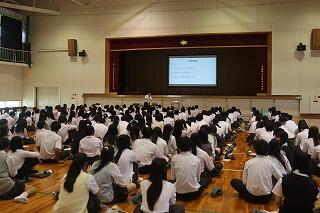 1年「がん教育」を行いました