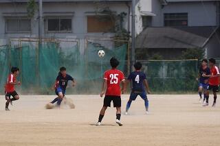 サッカー部も頑張ってます⚽