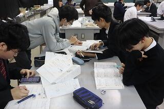 シリーズ授業㉒~2年「物理基礎」