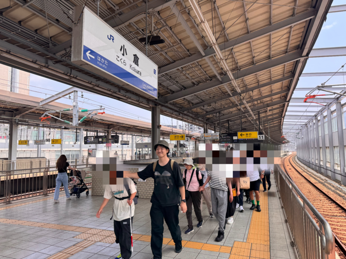 【高等部 修学旅行１日目②】 小倉に到着、観光バスに乗りました。
