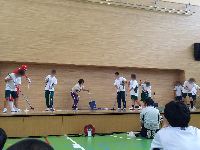 中学部 ほうき.png