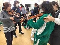 【全校】ミュージックシェアリング 中3